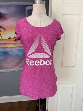 Reebok pink short sleeve t and matching INFINITY hoodie XS